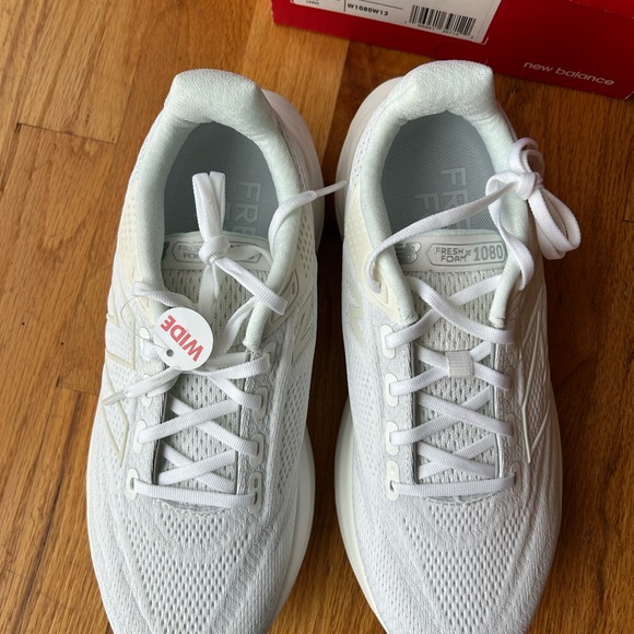 New Balance Fresh Foam X1080v13 White Sneakers NWT
